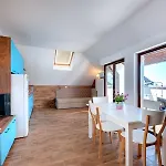 Panorama Blue Family And Free Parking Хотел 3*