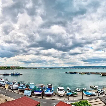 Panorama Blue Family And Free Parking Hotel 3*