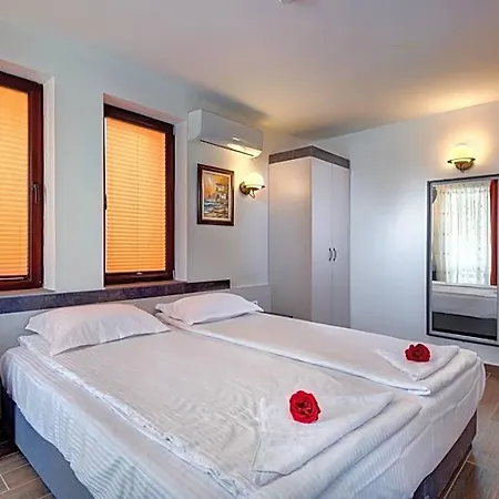 Panorama Blue Family And Free Parking 3* Neszebar