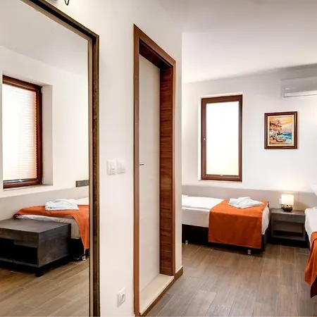 Panorama Blue Family And Free Parking Hotel