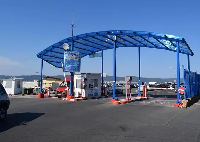 Panorama Blue Family And Free Parking Hotel