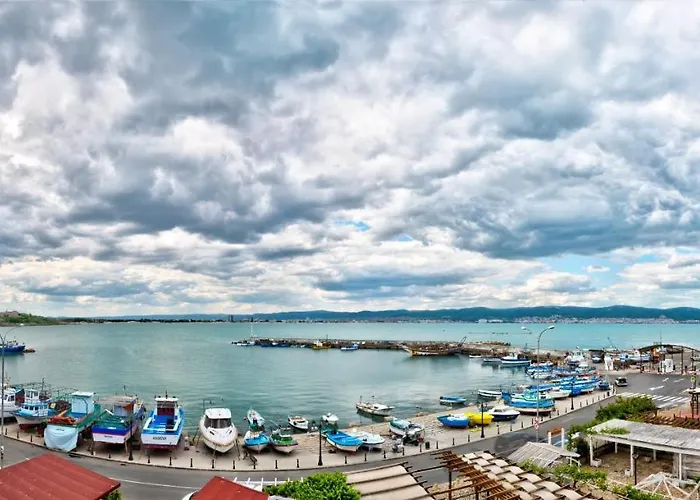 Hotel Panorama Blue Family And Free Parking 3*